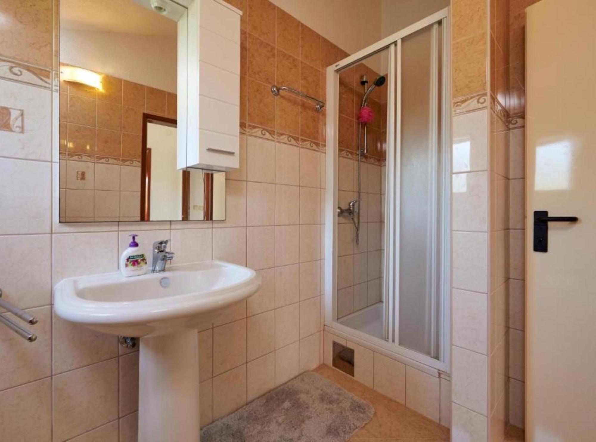 Krknjasi Veliki Drvenik Exterior foto